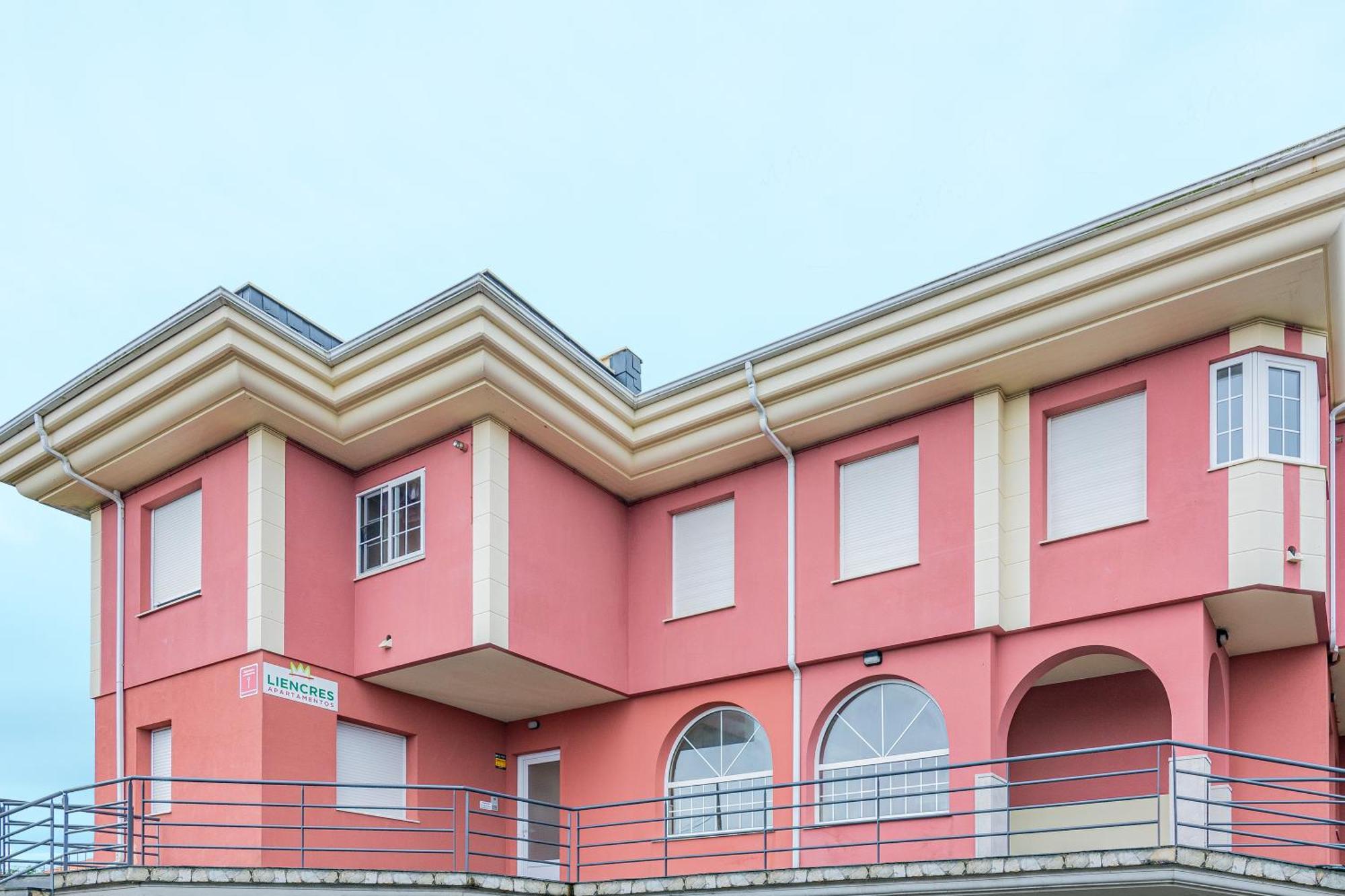 Liencres Apartamentos מראה חיצוני תמונה